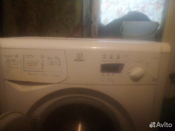 Стиральная машина indesit