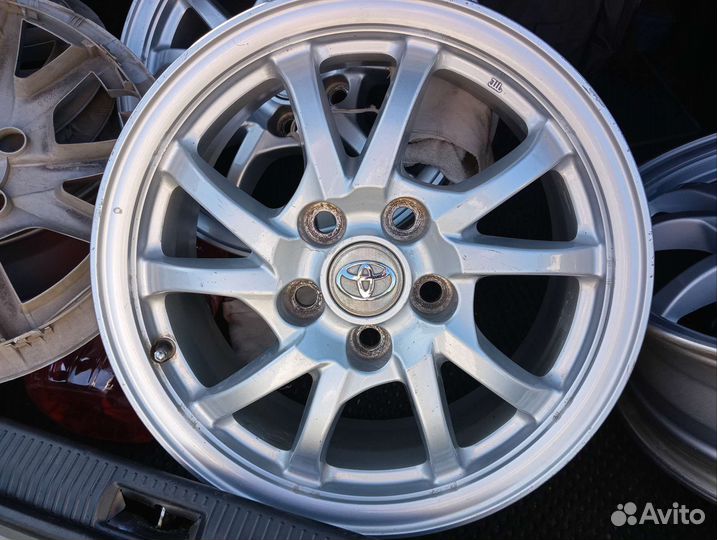 Литые диски r16 5x114,3 Toyota