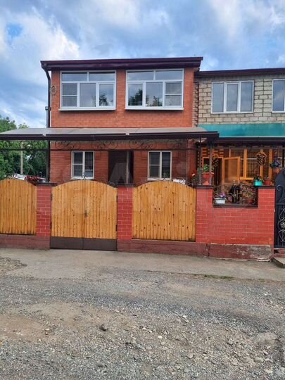 3-к. квартира, 80 м², 1/2 эт.