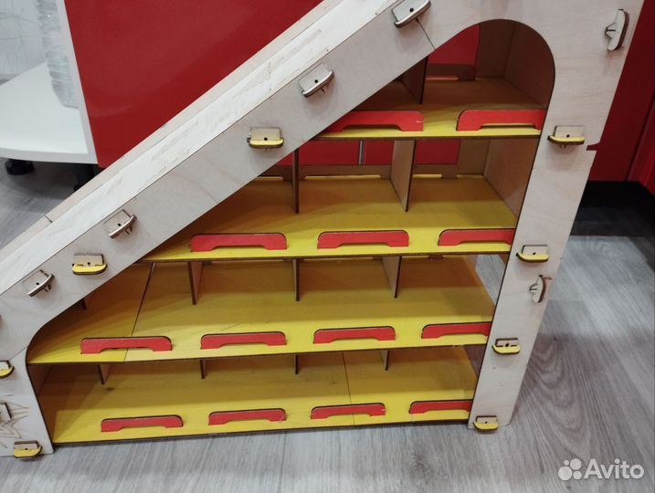 Гараж парковка для машинок трамплин