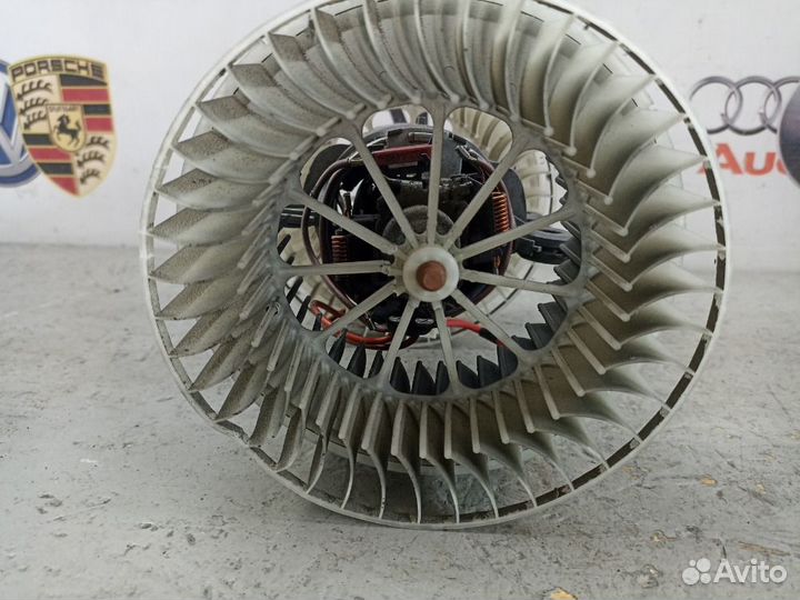 Моторчик отопителя Mercedes-Benz Viano W639