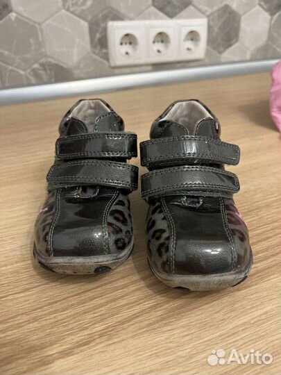 Ботинки для девочки 23