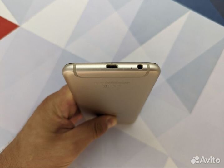 Samsung Galaxy A6+, 3/32 ГБ