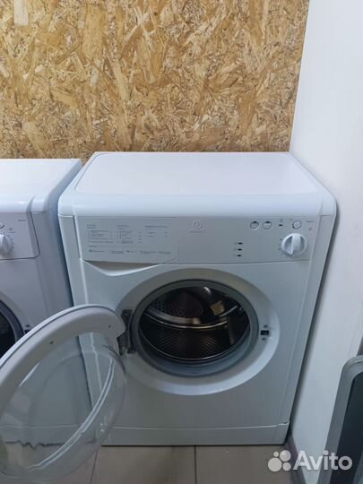 Стиральная машина indesit