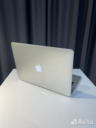 Apple MacBook Pro 13 Retina