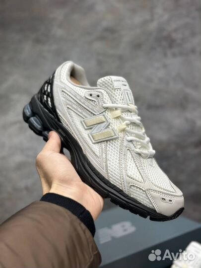 Кроссовки new balance 1906r