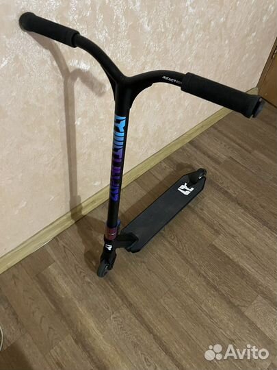 Трюковой самокат reaction stunt 3.0