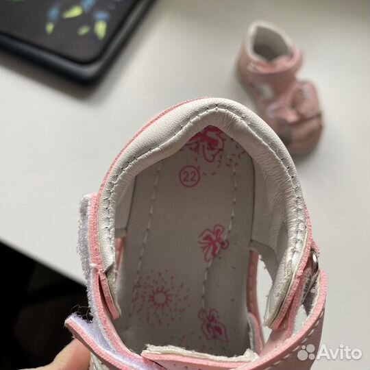 Сандалии для девочки