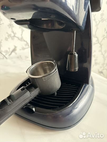 Кофеварка рожковая Delonghi ec 7
