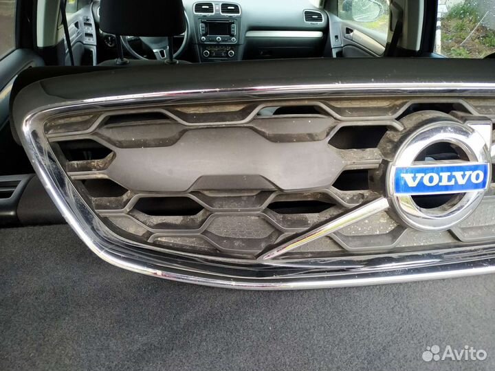 Решетка радиатора Volvo V40 Cross Country 2014