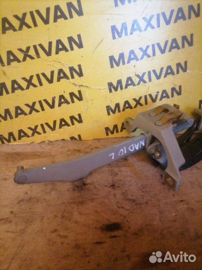 Петля крышки багажника левая Bmw 5-Series F11 2.0