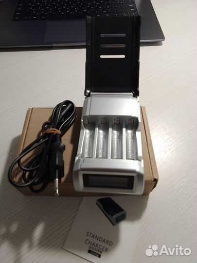 Зарядное устройство для акумм тип аа и ааа