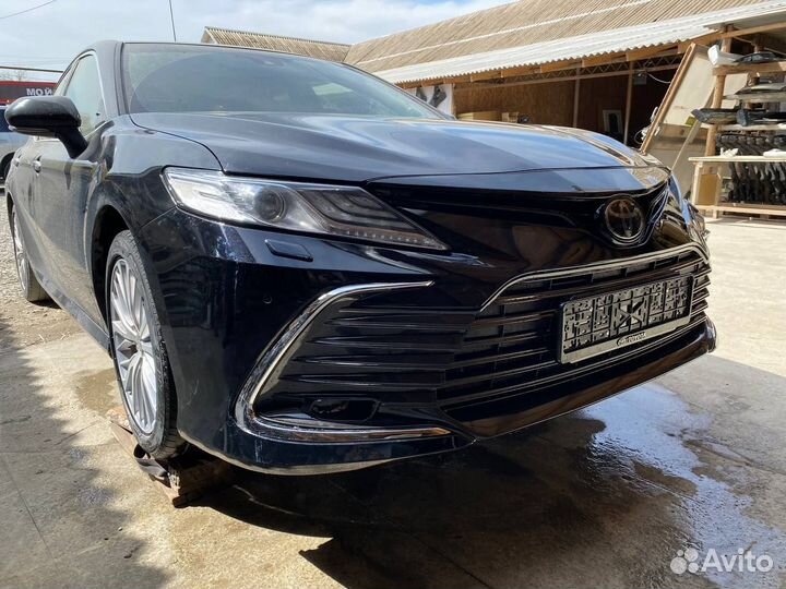 Toyota Camry Рестайлинг v70 / v75