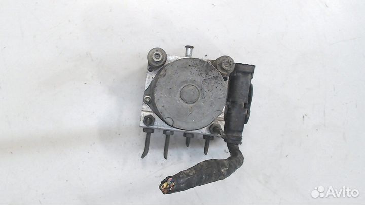 Блок абс Nissan Primera P10