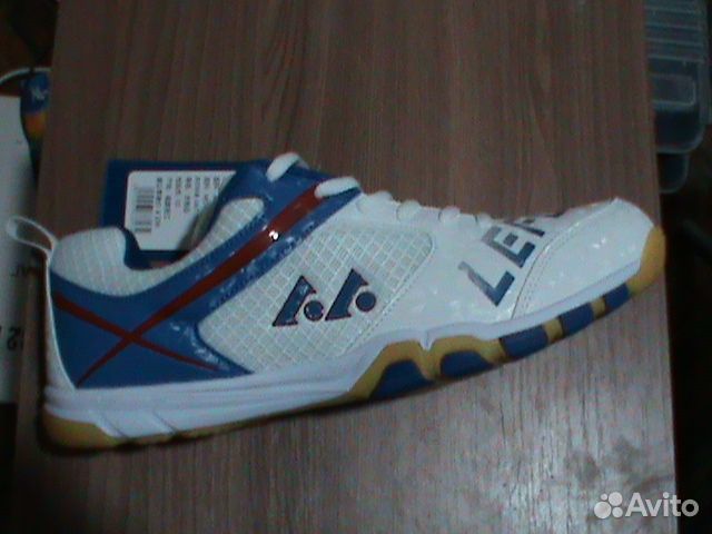 Кроссовки для настольного тенниса и бандминтона