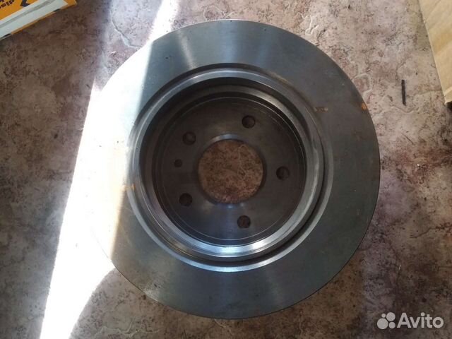 Диск тормозной задний BMW E32 86-92