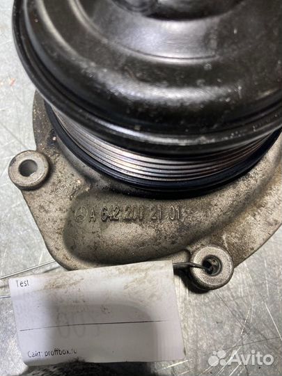 Помпа Mercedes Ml W166 OM642 3.0 CDI 2012