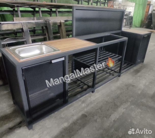 Уличная кухня барбекю