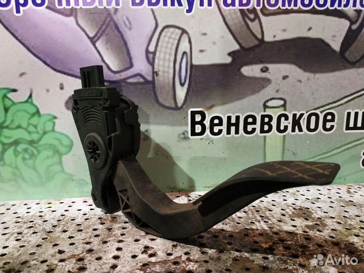 Педаль газа Audi A6 Allroad Quattro