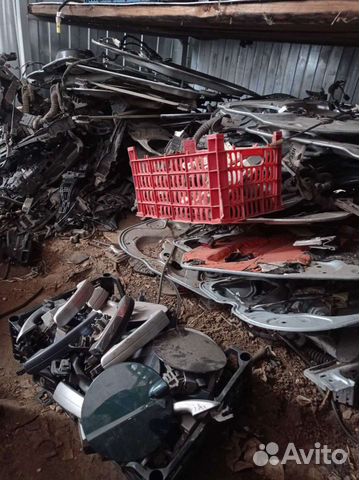 Ford focus 2 обшивки дверей щит и прочее разбор