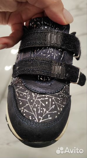 Кроссовки для девочки