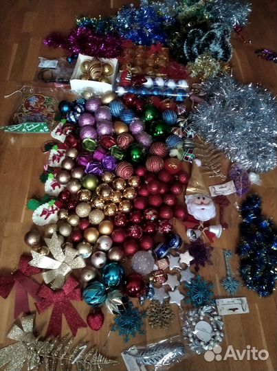 Елочные игрушки