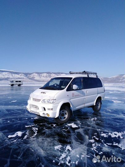 Гид - экскурсовод по Байкалу на минивэне