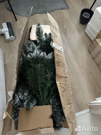 Елка искусственная