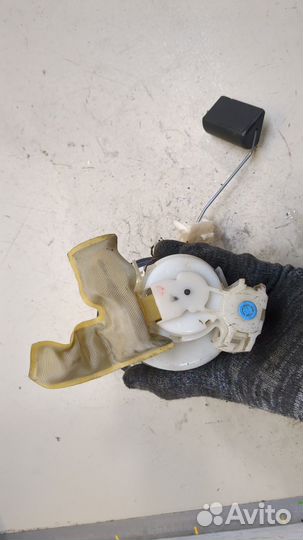 Насос топливный электрический Toyota Corolla E12