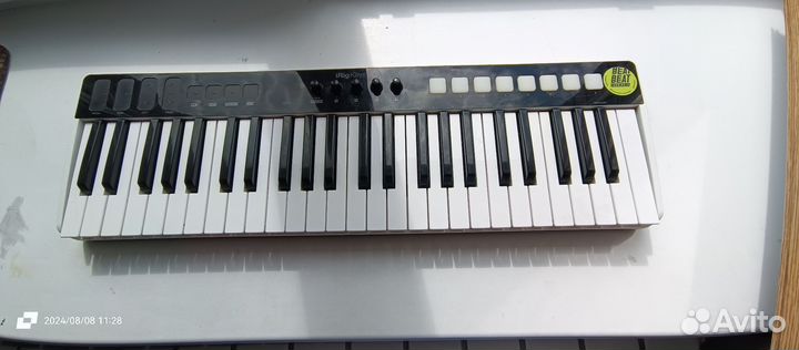 Midi клавиатура irig 49