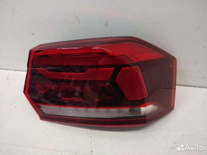 Задний светодиодный фонарь, 6N5945096