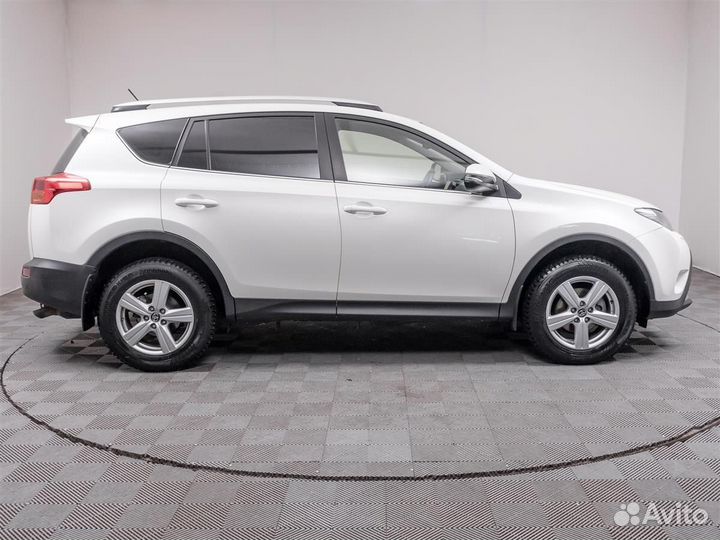 Toyota RAV4 2.2 AT, 2015, 96 680 км