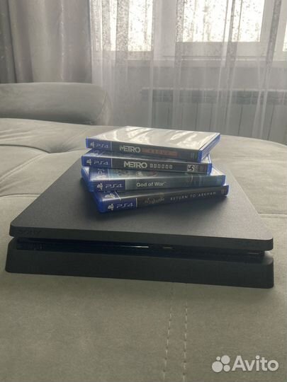 Sony PS4 slim 1tb