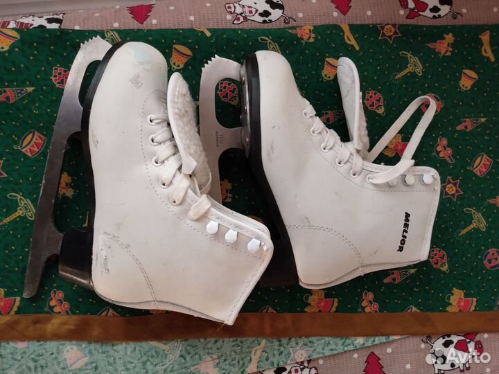 Коньки фигурные