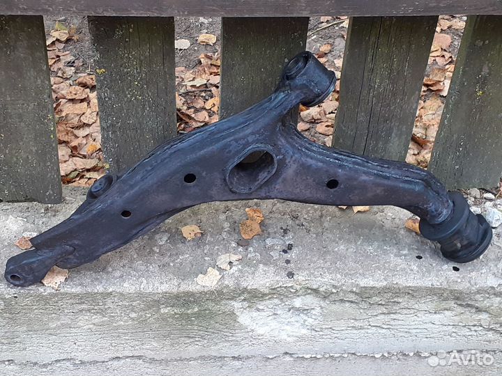 Рычаг передний нижний Honda CR-V RD 1