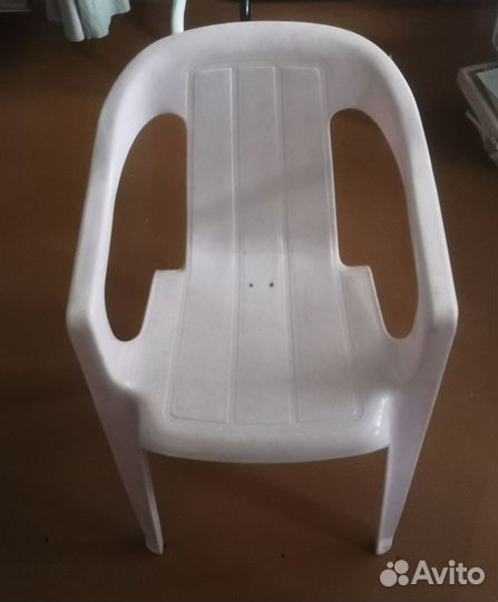 Стульчик детский с подлокотниками