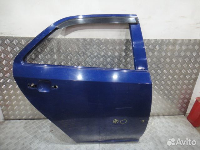 Дверь Mk (06) зад R дефект б/у (арт. 10120025400103)