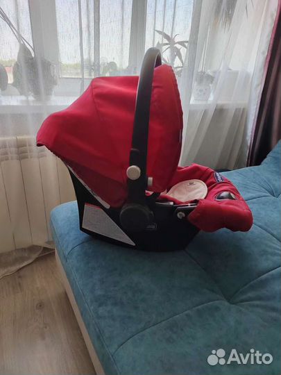 Автомобильное кресло переноска