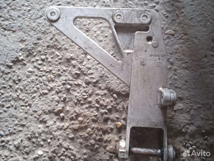 Кронштейн кабины Рено премиум