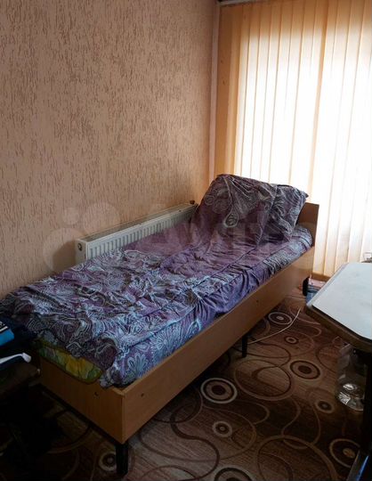 Комната 22 м² в 3-к., 2/2 эт.