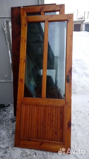 Двери деревянные