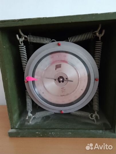 Барометр анероид СССР