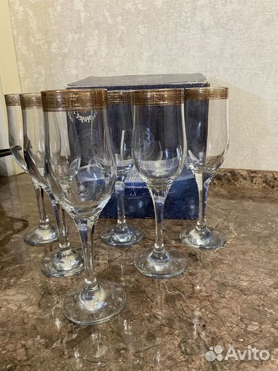 Хрустальные фужеры для шампанского