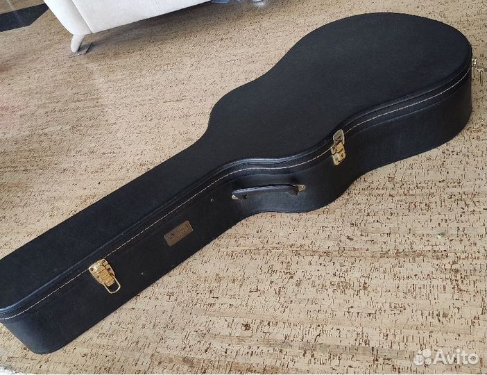 Жесткий кофр Yamaha для гитары дредноут и джамбо