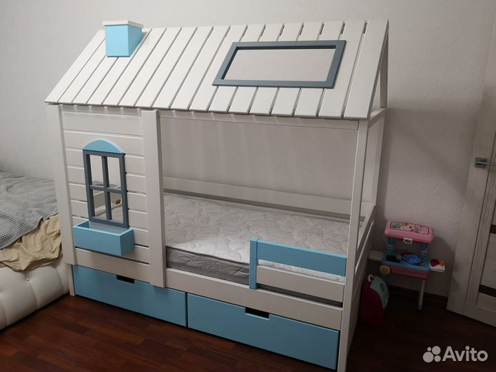 Кроватка-домик