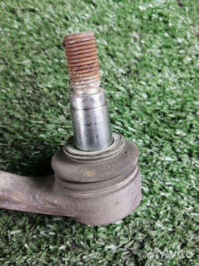 Наконечник рулевой тяги левый Mercedes-Benz