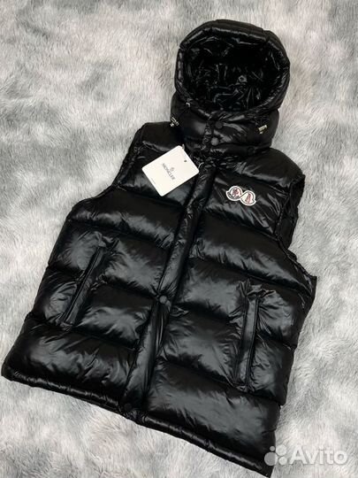 Жилетка Moncler матовая