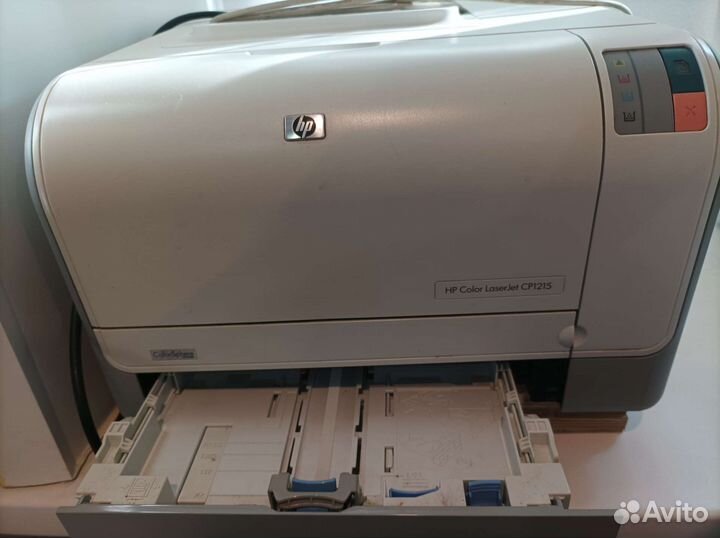 Цветной лазерный принтер HP Color LaserJet CP1215