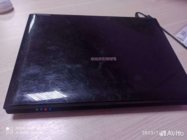 Ноутбук Samsung