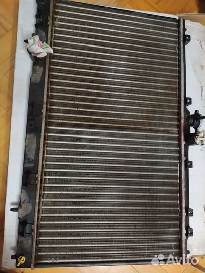 Радиатор охлаждения lancer 9